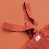 Pančuchy s trakmi – lávové