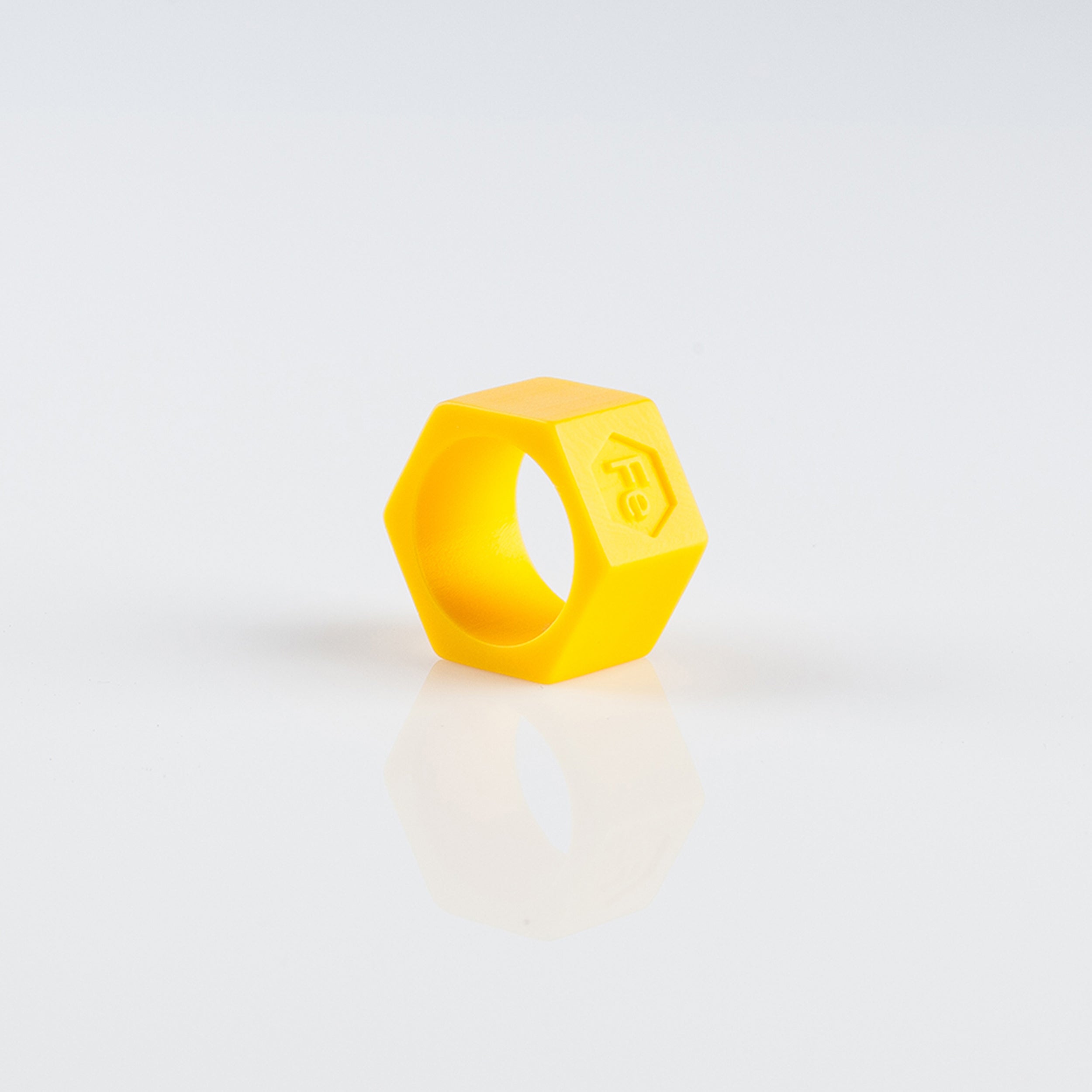 Prsteň Corian Yellow Železná matka